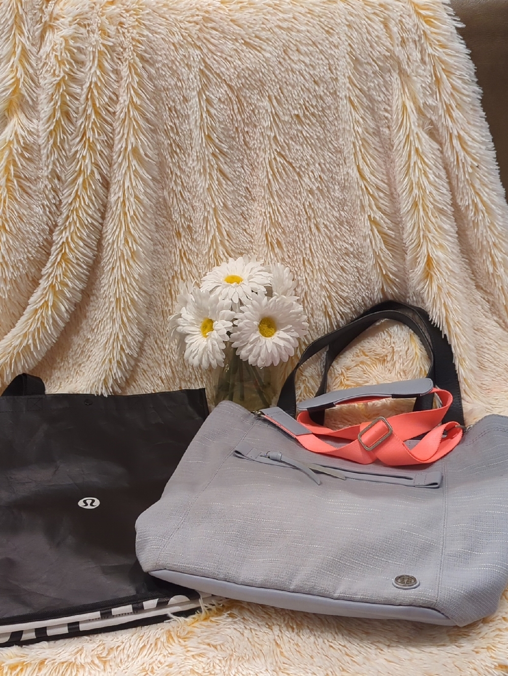 ❤️👜Lululemon Out & About Tote Bag 👜❤️